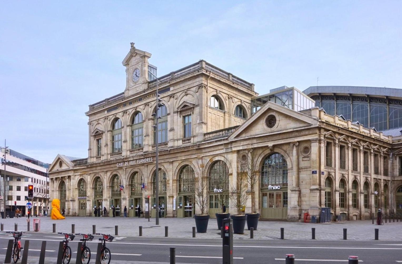 Hypercentre - Private Parking, Metro + Train 100M Apartment Tourcoing Exterior photo